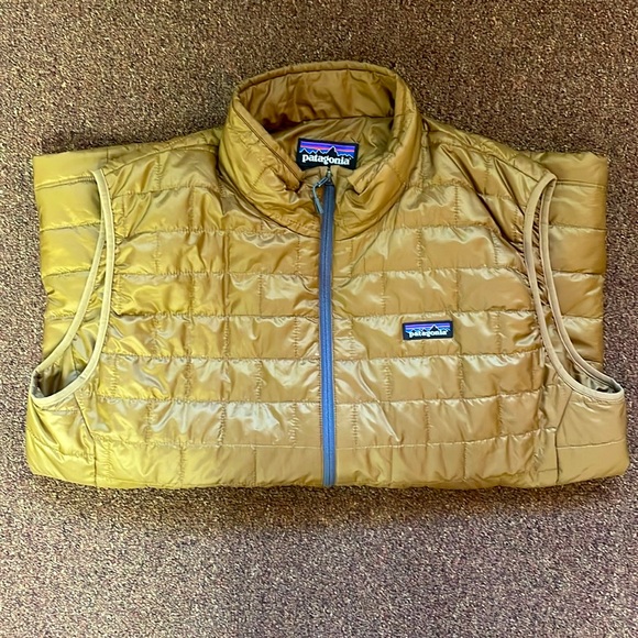 Patagonia XL Men’s Nano Puff Vest-synthetic fiber - Picture 2 of 5